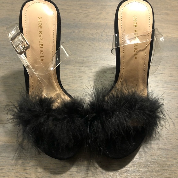 Small black heels with faux feather strap and wrap PVC strap. - Picture 2 of 4